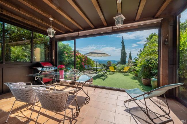 Vue-sur-Roquebrune